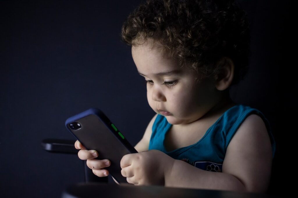 10 Best Browser Games for Stay-at-Home Parents (One-Handed, Pauseable)